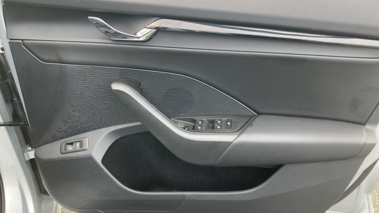 Skoda Octavia 1.4 TSI iV SE Technology DSG 5dr Hatchback